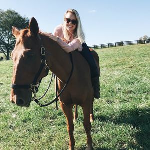 Meet your Posher, Tori